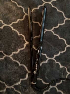 BaBylissPRO Black Ceramic Hair Straightener 2” - Black - LIKE NEW